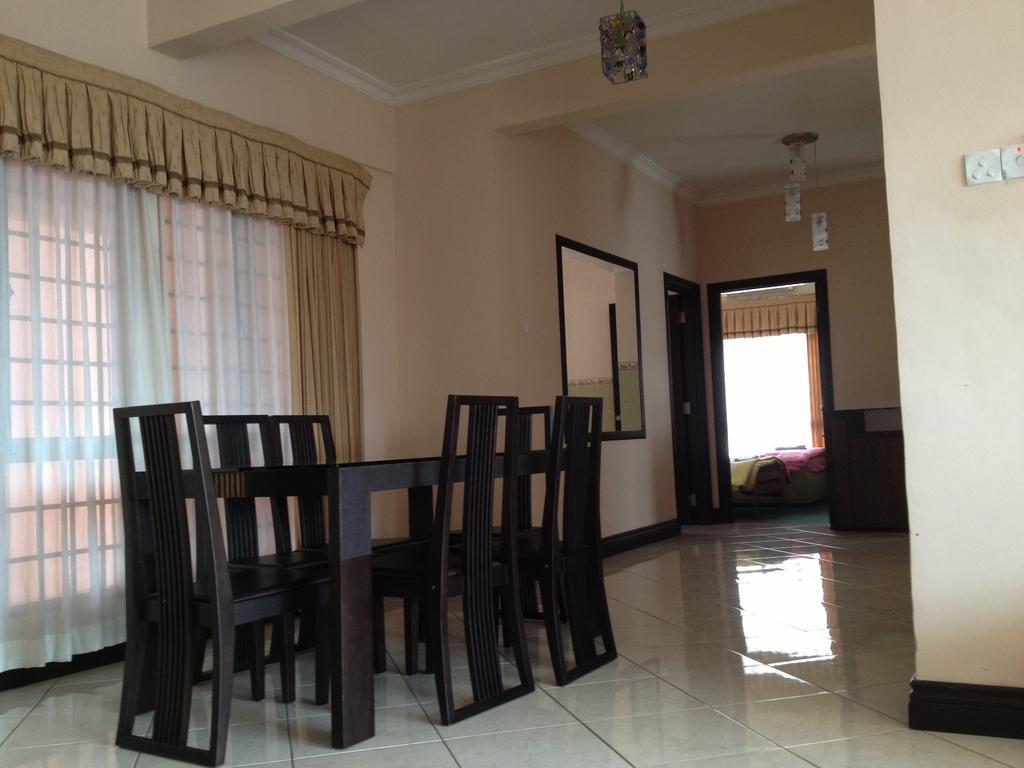 T & H Vacation Condo @Marina Court Kota Kinabalu Rom bilde