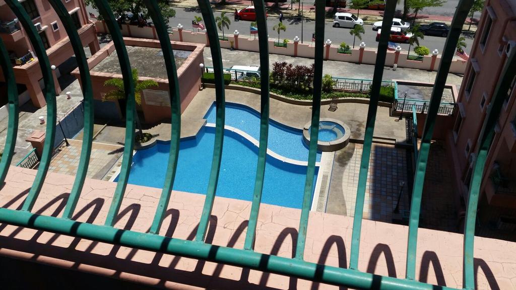 T & H Vacation Condo @Marina Court Kota Kinabalu Rom bilde